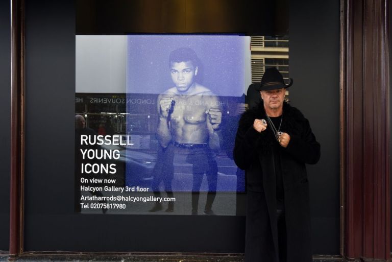 Russell Young at Halcyon Gallery at Harrods, Londra 2020