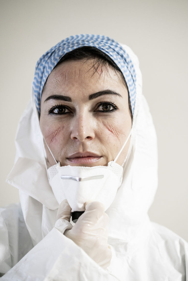 Alberto Giuliani Reportage dall'ospedale di Pesaro Francesca Palumbo, Intensive Care Unit nurse