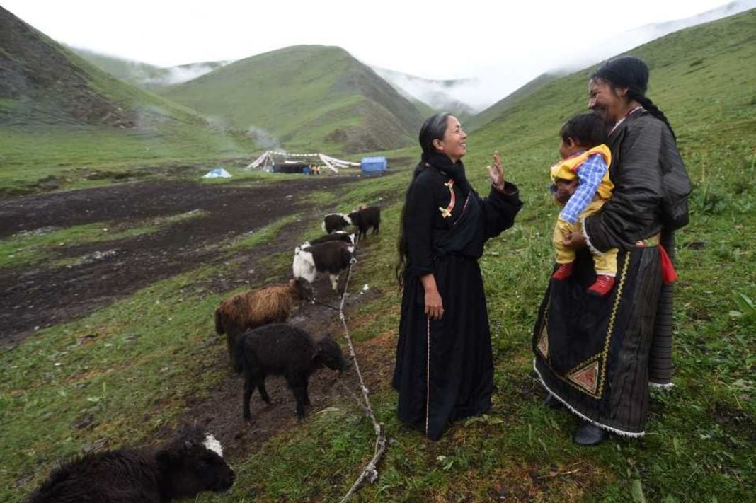 Arahmaiani, The Tibet Project (2010 in corso). Progetto partecipativo community based. Courtesy l'artista