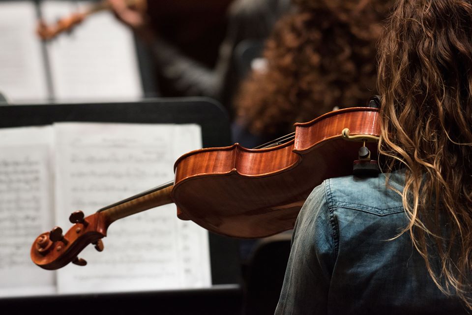 Coronavirus in Svizzera: Fondo di solidarietà per studenti musica. Un modello per l’Italia