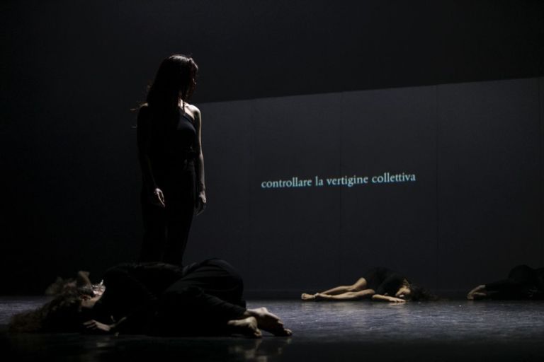 Lo spettacolo CIELO di Emma Cianchi al Teatro Bellini