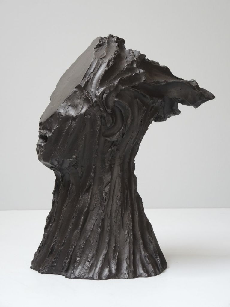Testa notturna, 2017, bronzo, h. 42 cm