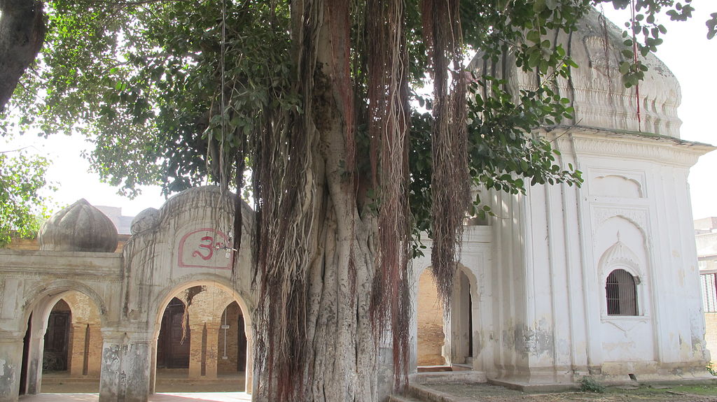 Una veduta del complesso del tempio di Goraknath, nella provincia del Khyber Pakhtunkhwa