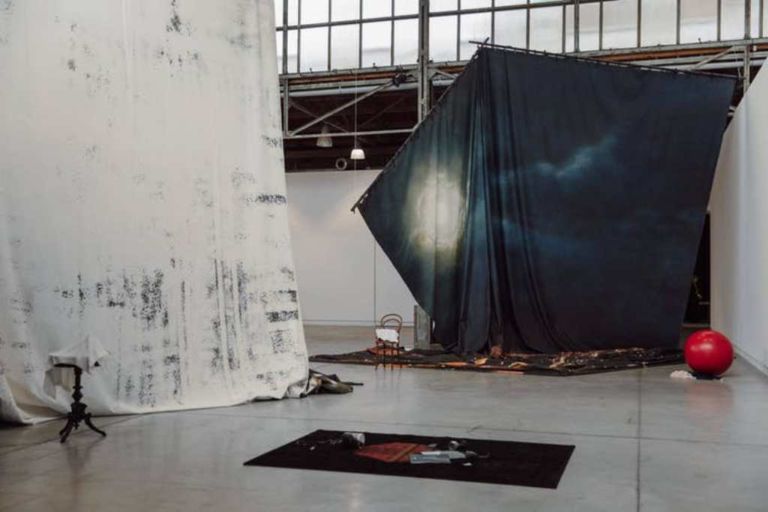 Latifa Echakhch, The-sun-and-the-set, 2020, installation view, Musée d’art de la Province de Hainaut, Charleroi. Photo Leslie Artamonow