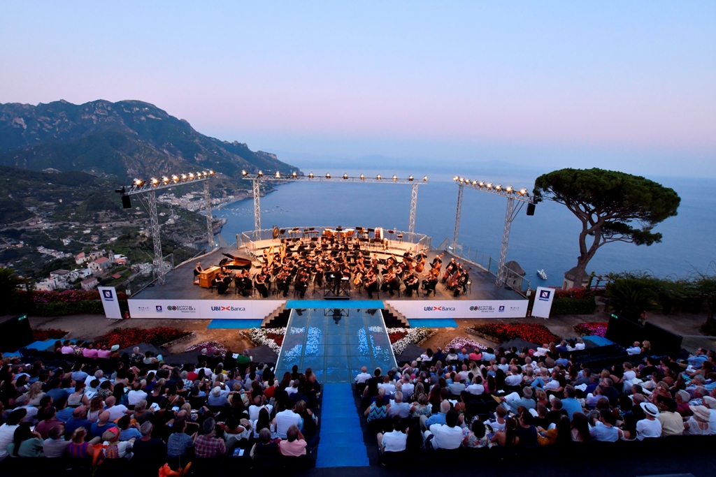 Lavoro nell’arte: opportunità da Fondazione Aida, Fondazione Ravello, Centro Pecci