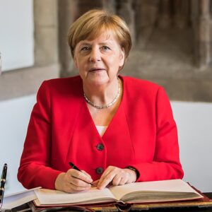 “Cari artisti, siete fondamentali per il Paese”. Il videomessaggio della cancelliera Angela Merkel