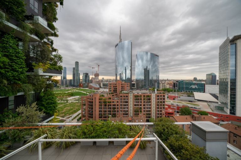 Le fotografie di Dimitar Harizanov, il fotografo Spiderman di Milano