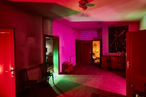 Poetic Hotel: l’albergo di Padova in quarantena dal 1997 diventa uno spazio d’arte inaccessibile