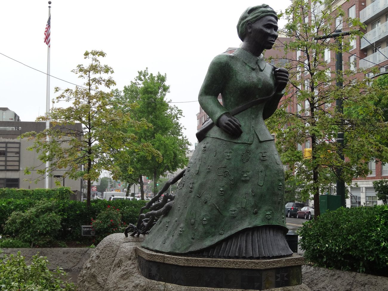 Allison Saar, The Harriet Tubman Memorial, Harlem, New York 2008. Photo denisbin 2012 CC BY ND 2.0 via Flickr
