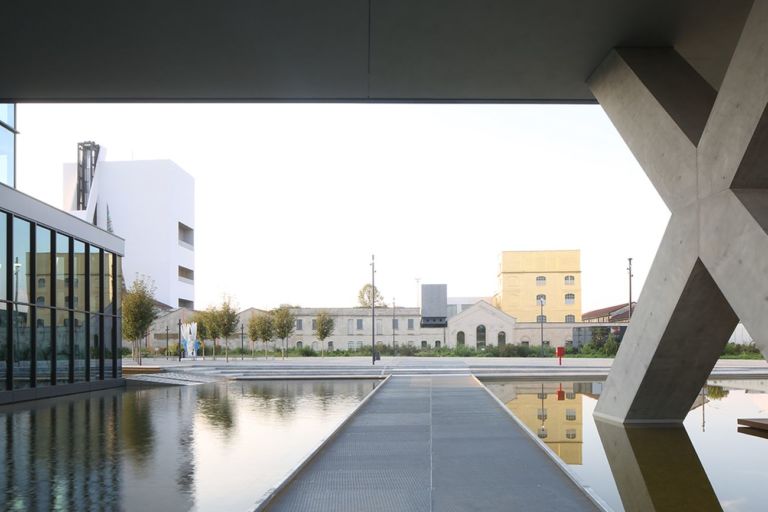 Antonio Citterio & Patricia Viel, Fastweb HQ. Photo Filippo Romano