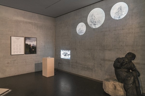 Exhibition view of Circolo Biennale Gherdëina VI, 2018, ph Simon Perathoner