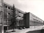 Figini e Pollini, Ampliamento delle officine Olivetti a Ivrea, 1939 40, fronte su via Jervis. Photo Olivetti. Mart, Archivio del ‘900, Fondo Figini Pollini