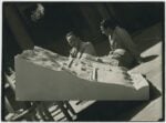 Gino Pollini e Luigi Figini ritratti con il Modello per il centro turistico di Courmayeur (Piano del versante italiano del Monte Bianco), 1936. Mart, Archivio del ‘900, Fondo Figini-Pollini