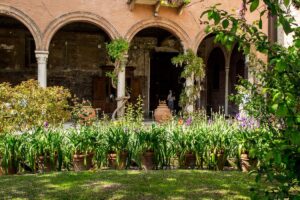 Interno Verde. A Ferrara i giardini segreti nel centro storico si mostrano per la prima volta