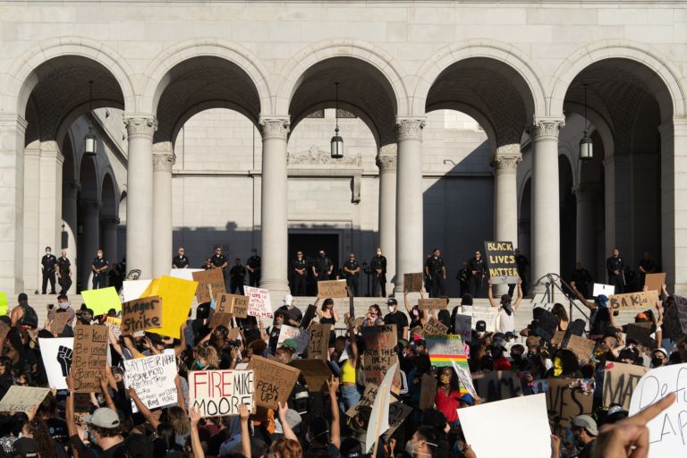 3 giugno 2020, Proteste di fronte al comune di Los Angeles chiedendo la dimissione del procuratore distrettuale Jackie Lacey sono presenti 12.000 persone ©fabianocaputo