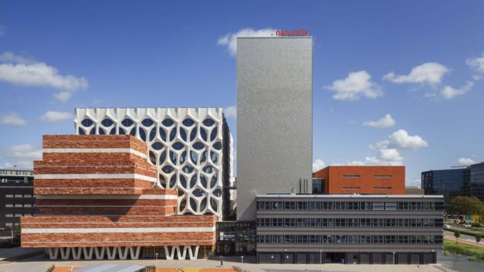 Naturalis Biodiversity Center. Photo scagliolabrakkee © Neutelings Riedijk Architects