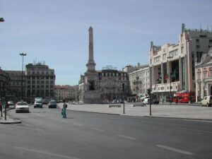 Pillole di teatro: Graziano Piazza recita Lisbona di Luca Cedrola