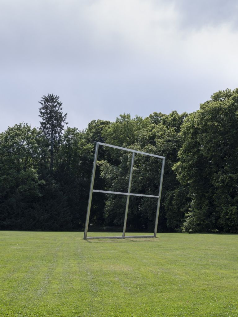 SculptureGarden2020 Isa Genzken, Fenster, 1998 photo Julien Gremaud