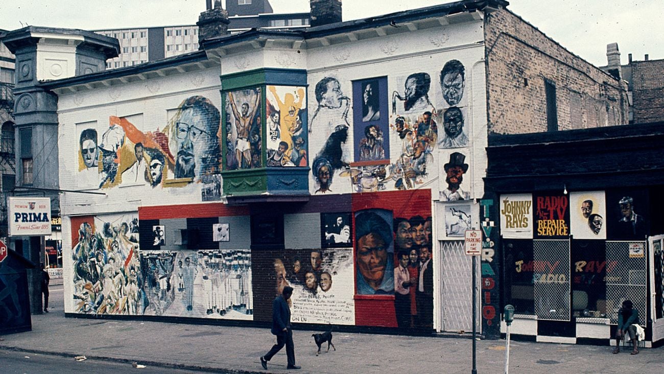 Wall of Respect, 1967. Chicago, 43rd Street and Langley Avenue. Photo by Robert A. Sengstacke. Distrutto nel 1971