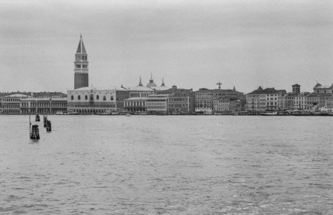 Venezia. Foto di Fulvio Roiter. Copyright Fondazione Fulvio Roiter