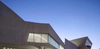 Roma, MAXXI. ®Hufton-Crow