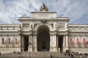 La Quadriennale e La Biennale di Venezia: un’estetica delle conferenze stampa di oggi