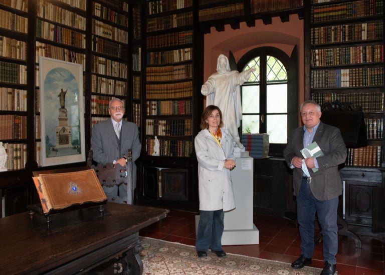 Antonio Porteri, presidente della Fondazione Ugo Da Como, Giovanna Nocivelli e l'assessore Stefano Bruno Galli. Courtesy Fondazione Ugo Da Como