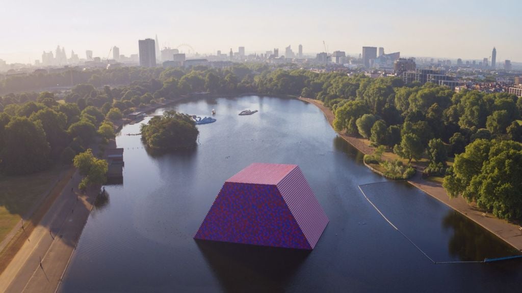 London Mastaba: tramite app l’opera monumentale di Christo torna a Hyde Park in realtà aumentata