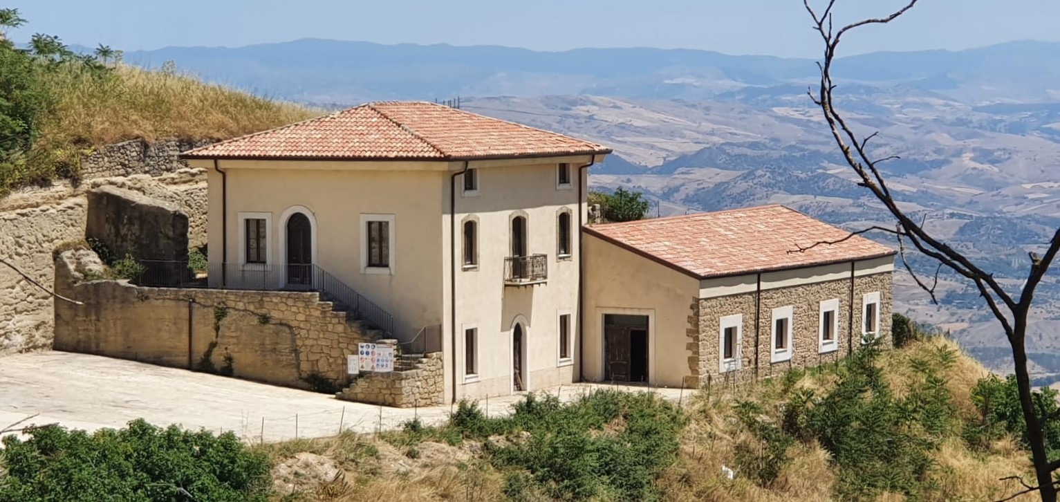 Enna, i Capannicoli, sede del Museo del Mito