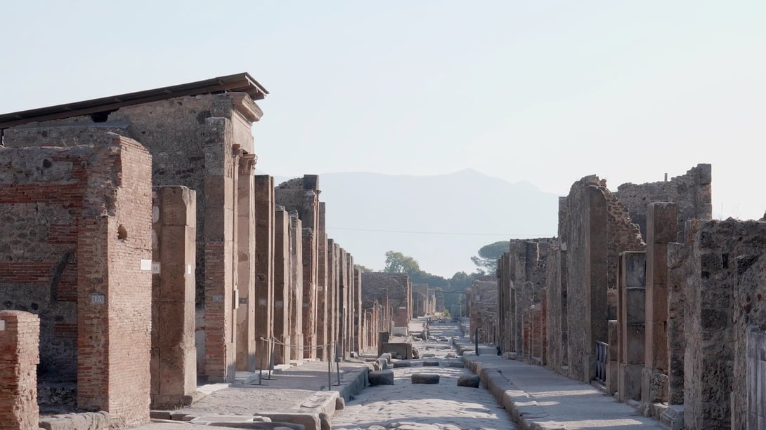 Vue de la Via della Fortuna Pompéi © GEDEON Programmes