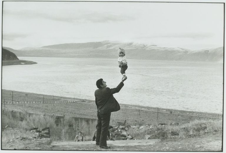 Henri Cartier-Bresson Lac Sevan, Arménie, URSS, 1972, épreuve gélatino-argentique de 1973 © Fondation Henri Cartier-Bresson / Magnum Photos