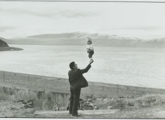 Henri Cartier-Bresson Lac Sevan, Arménie, URSS, 1972, épreuve gélatino-argentique de 1973 © Fondation Henri Cartier-Bresson / Magnum Photos