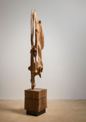 Hermann Josef Runggaldier, Wooden construction, 2019. Walnut. 236 cm