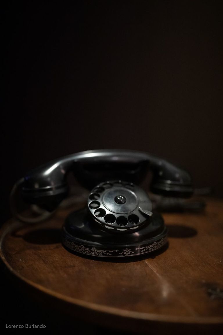 Il telefono del set di C'era una volta in America. C'era una volta Sergio Leone, Museo dell'Ara Pacis, Roma 2020. Photo Lorenzo Burlando