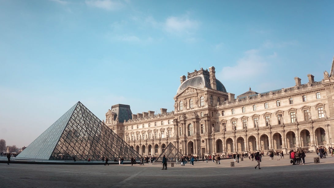 Louvre, Parigi Photo by Yeo Khee