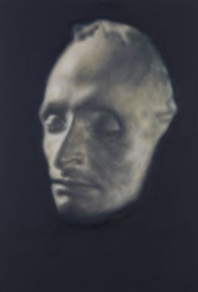 Y.Z. Kami, Masque mortuaire de Pascal (Pascal's death masque), 2017. Oil on linen, cm 190.5 x 129.5 © Y.Z. Kami. Photo Rob McKeever. Courtesy Gagosian