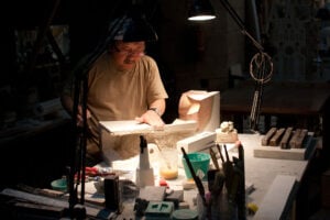 Etsuro Sotoo, lo scultore che ha dedicato la propria vita alla Sagrada Familia