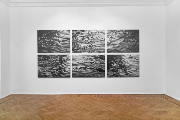 Serse, A fior d’acqua, 2014, grafite su carta su alluminio. Courtesy l'artista e Galleria Continua. Photo Giovanni De Angelis