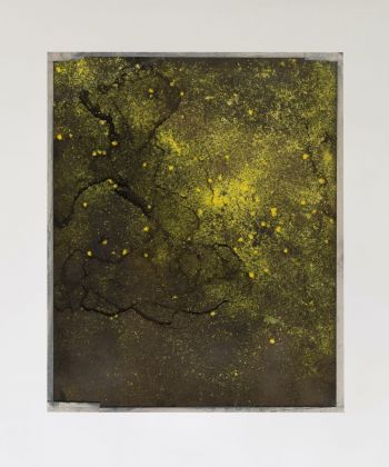 Sophie Ko, Geografia temporale. Il risveglio della terra, 2019, polline e pigmento puro, 31,5x25,5 cm. Courtesy Building Gallery, Milano