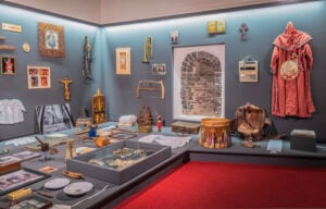 Al Museo Civico di Castelbuono in mostra una Wunderkammer di oggetti comuni