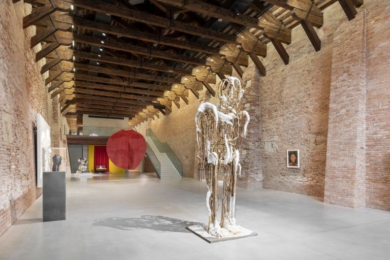 Thomas Houseago, Beautiful Boy, 2019. Courtesy of the artist and Gagosian Gallery © Thomas Houseago by SIAE 2020. Installation view at Punta della Dogana, Venezia 2020 © Palazzo Grassi, photo Marco Cappelletti