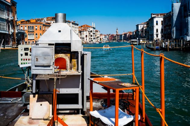 The Floating Furnace by Compagnia Energetica Italiana, ph. Simone Padovani /Behind Venice
