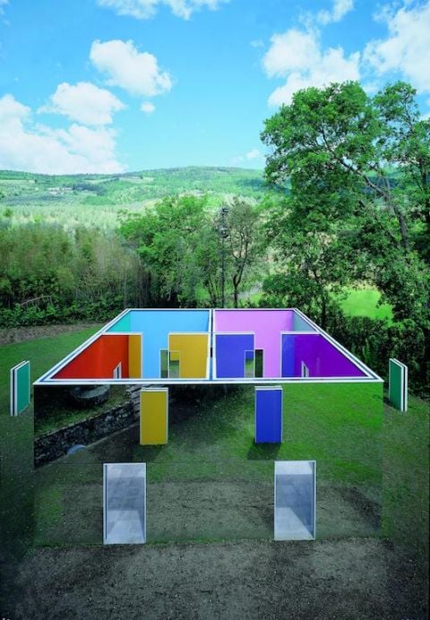 Daniel Buren, Photo-souvenir: Daniel Buren La cabatte éclatée aux 4 salles. Lavoro in situ e permanente, Collezione Gori, Fattoria di Celle, Santomato di Pistoia Ph. Aurelio Amendola @ DB-ADAAGP, Paris