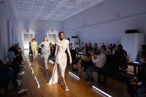 Reportage da Altaroma 2020: la kermesse di moda punta su emergenti e digitale
