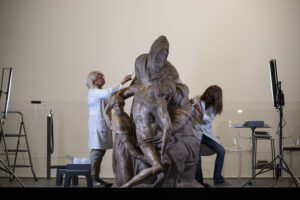 Riparte il restauro della Pietà Bandini di Michelangelo. E il cantiere si può visitare