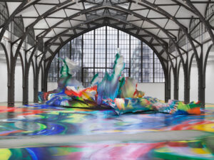 Il video della grande installazione di Katharina Grosse a Berlino