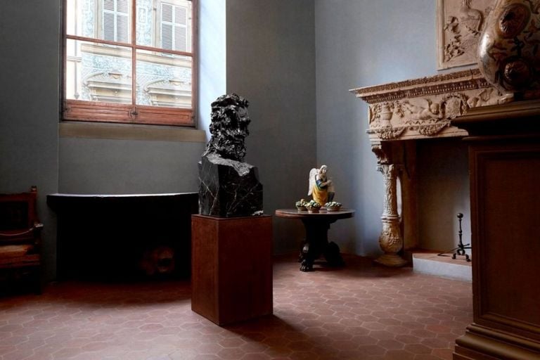 Kevin Francis Gray. Installation view at Museo Stefano Bardini, Firenze, 2020. Photo Camilla Santini