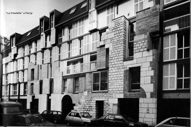 Vittorio Mazzucconi, Edificio in Avenue d'Italie, facciata Rue du Tage 3, Parigi, 1984