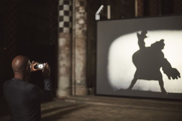 William Kentridge, Respirare, Chiesa San Domenico, Alba, Photo credits Luca Privitera