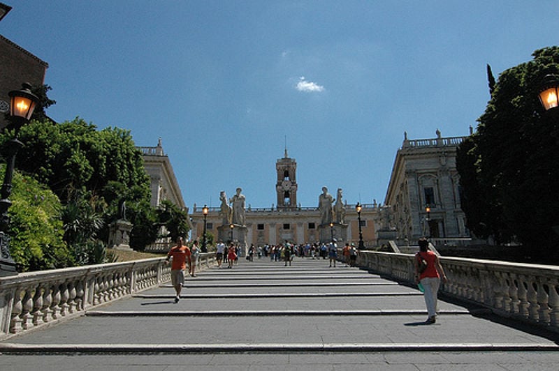 Campidoglio,Scalinata, ph. Francesco Gasparetti, fonte Wikimedia